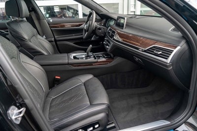 2019 BMW 7 Series M760i xDrive