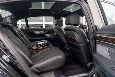 2019 BMW 7 Series M760i xDrive