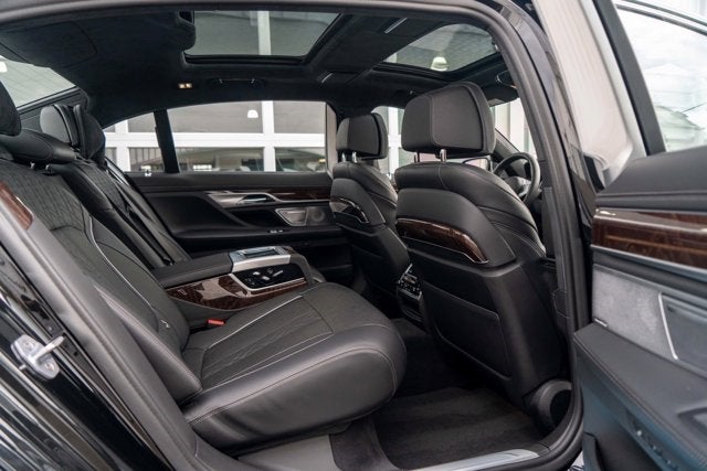 2019 BMW 7 Series M760i xDrive