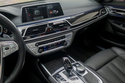 2018 BMW 7 Series 740e xDrive iPerformance