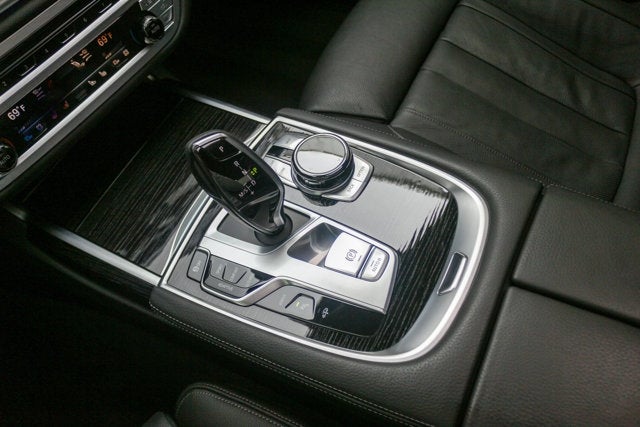 2018 BMW 7 Series 740e xDrive iPerformance