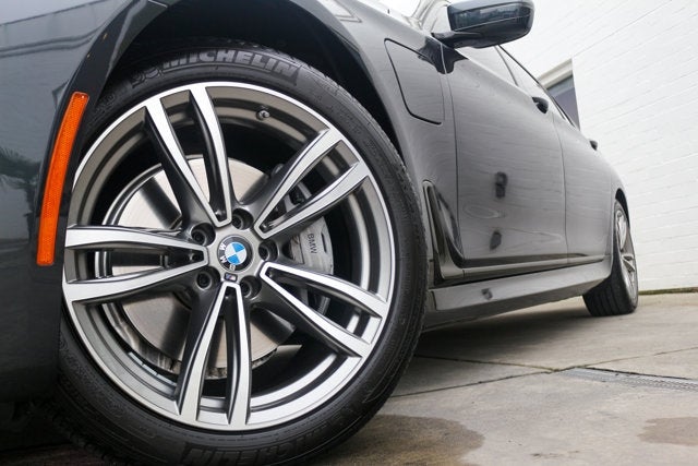 2018 BMW 7 Series 740e xDrive iPerformance