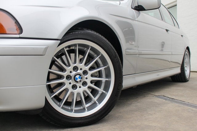 2001 BMW 5 Series 540i