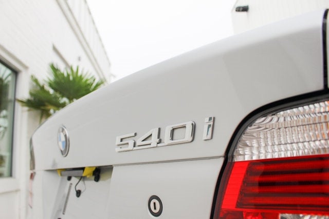 2001 BMW 5 Series 540i