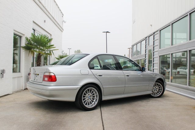 2001 BMW 5 Series 540i