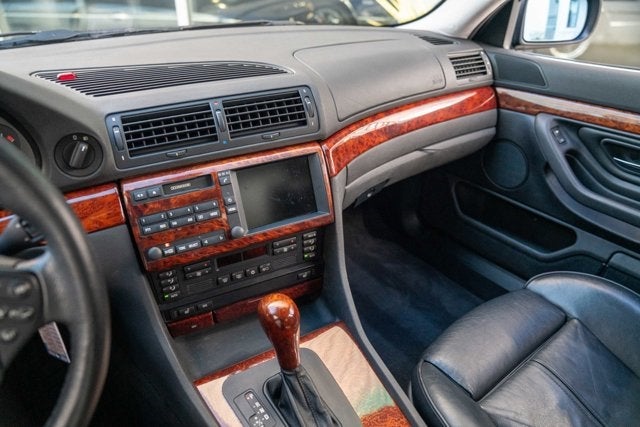 2001 BMW 7 Series 740i