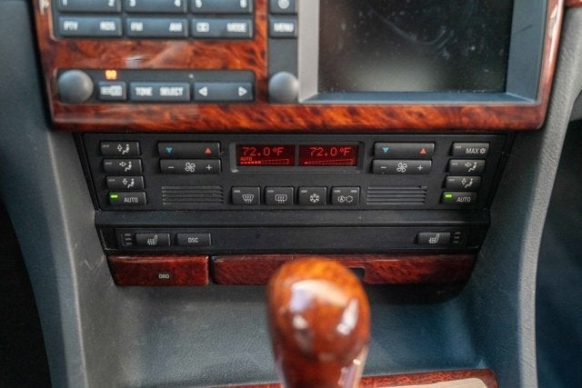 2001 BMW 7 Series 740i