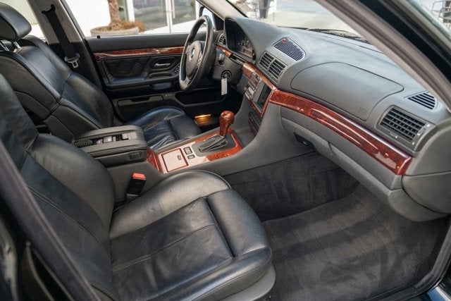 2001 BMW 7 Series 740i