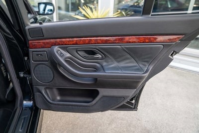 2001 BMW 7 Series 740i