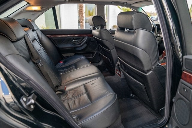 2001 BMW 7 Series 740i