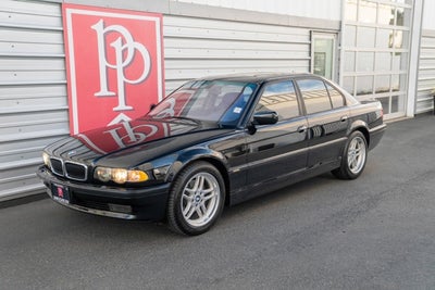 2001 BMW 7 Series 740i