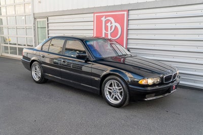 2001 BMW 7 Series 740i