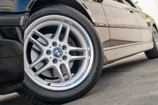 2001 BMW 7 Series 740i