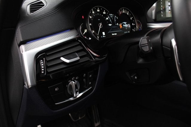 2017 BMW 5 Series 540i M-Sport