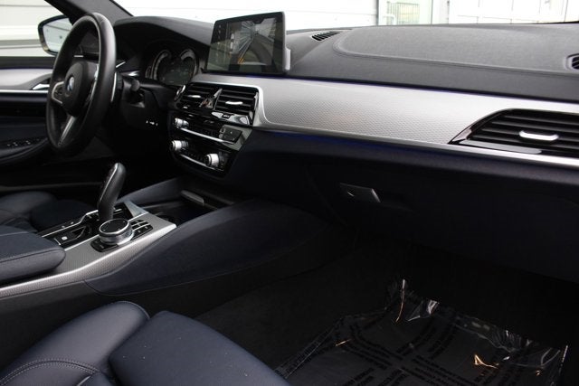 2017 BMW 5 Series 540i M-Sport