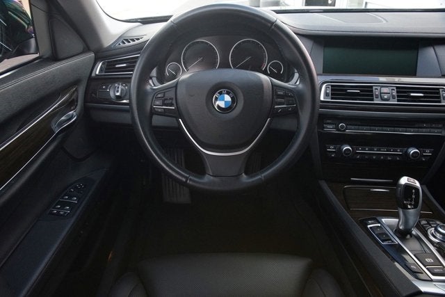 2012 BMW 740i 740i