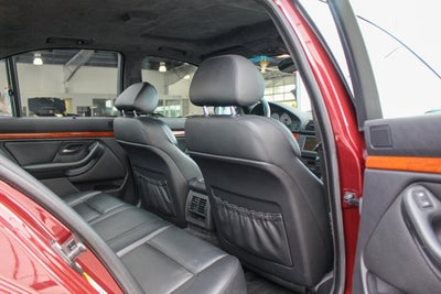 2001 BMW 5 Series M5