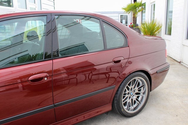 2001 BMW 5 Series M5