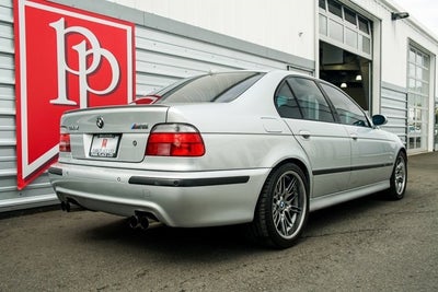 2000 BMW M5 Sedan