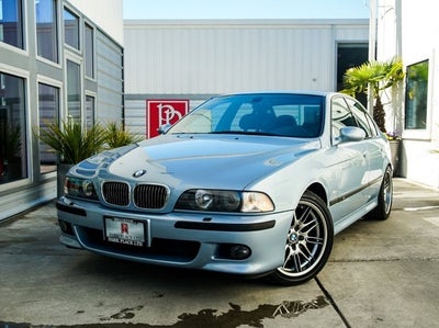 2000 BMW 5 Series M5