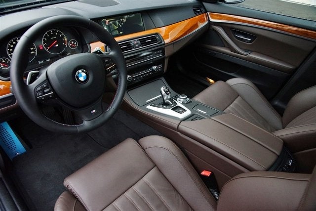 2013 BMW M5 4dr Sdn
