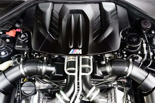 2013 BMW M5 4dr Sdn