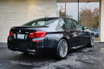 2013 BMW M5 4dr Sdn