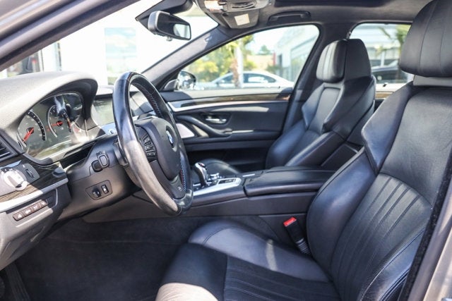 2013 BMW M5 4dr Sdn