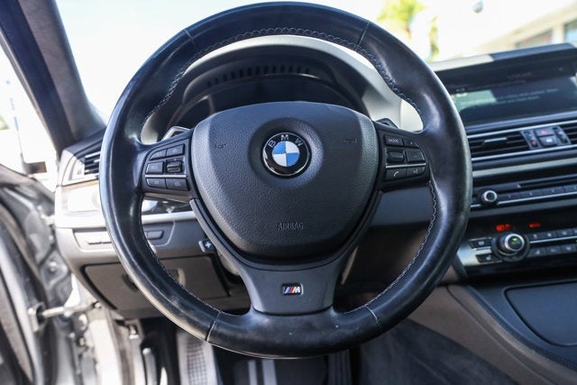 2013 BMW M5 4dr Sdn