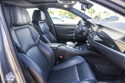 2013 BMW M5 4dr Sdn