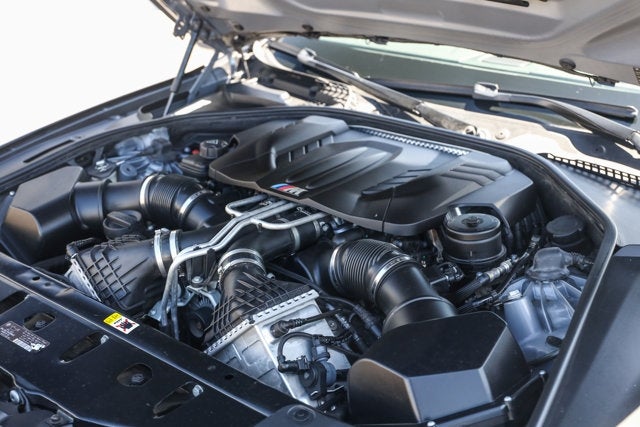 2013 BMW M5 4dr Sdn