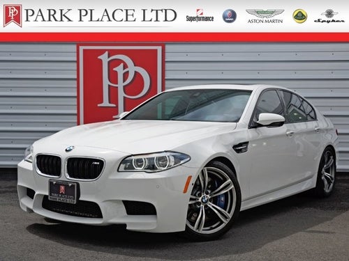 2015 BMW M5 4dr Sdn
