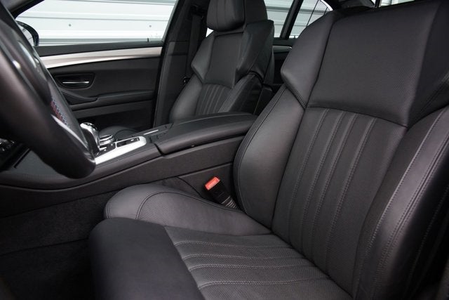 2015 BMW M5 4dr Sdn