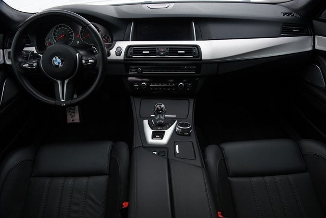 2015 BMW M5 4dr Sdn
