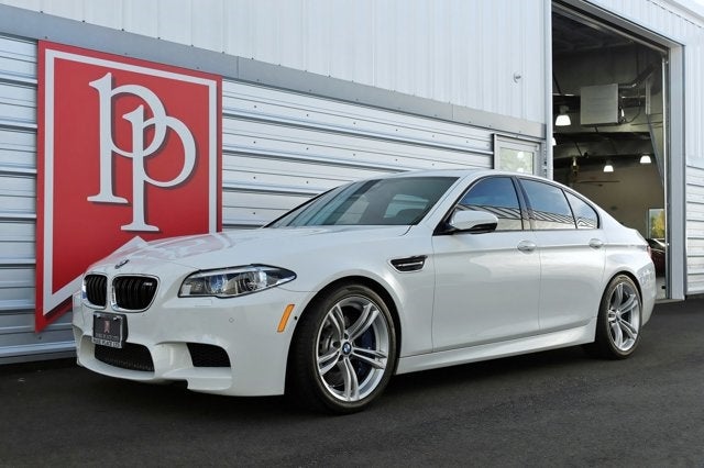 2015 BMW M5 4dr Sdn