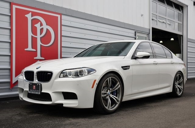 2015 BMW M5 4dr Sdn