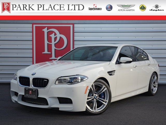 2015 BMW M5 4dr Sdn