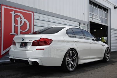 2015 BMW M5 4dr Sdn