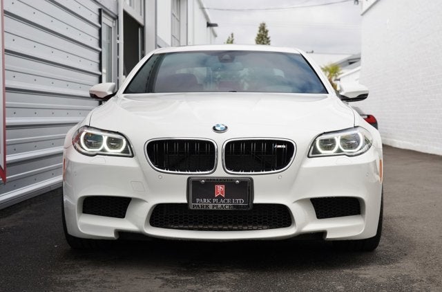 2015 BMW M5 4dr Sdn