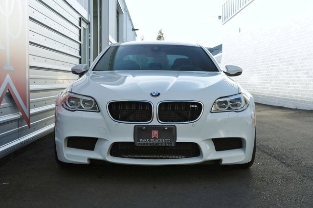 2015 BMW M5 4dr Sdn