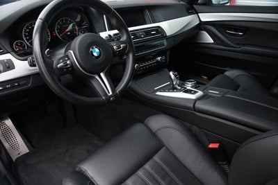 2015 BMW M5 4dr Sdn