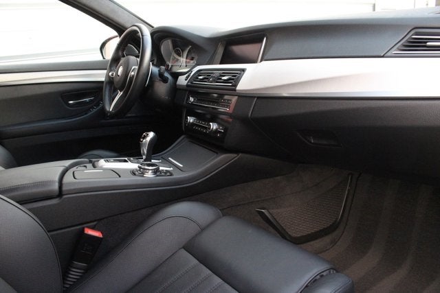2014 BMW M5 4dr Sdn