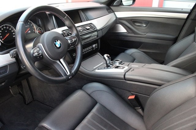 2014 BMW M5 4dr Sdn