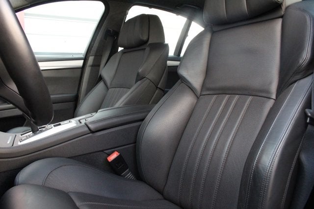 2014 BMW M5 4dr Sdn