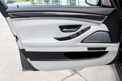 2013 BMW M5 4dr Sdn
