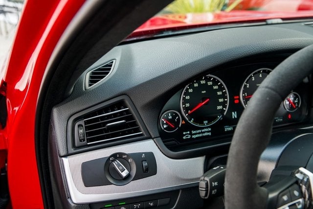 2016 BMW M5 4dr Sdn
