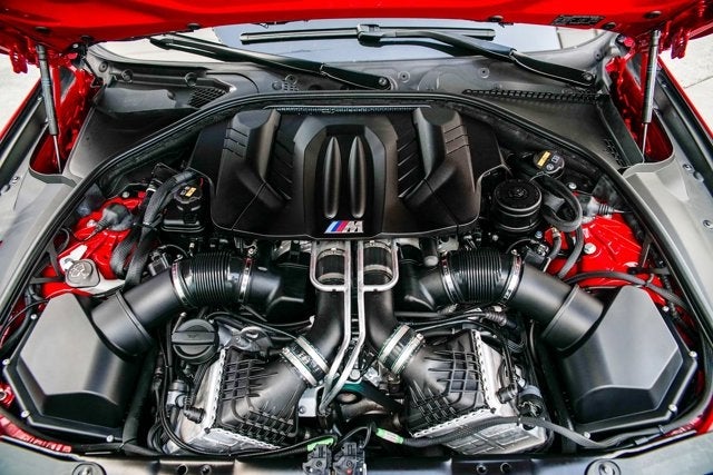 2016 BMW M5 4dr Sdn