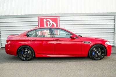 2016 BMW M5 4dr Sdn