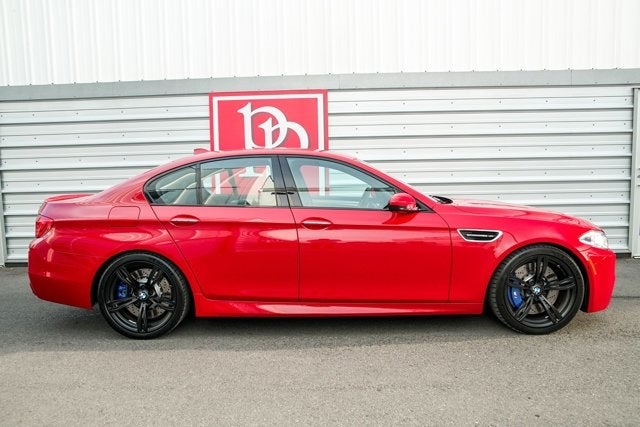 2016 BMW M5 4dr Sdn