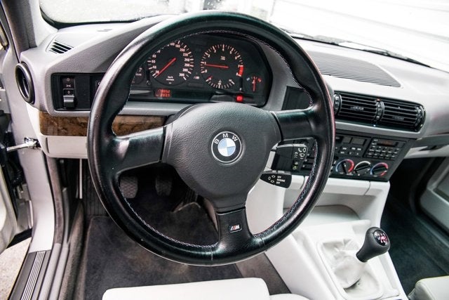 1993 BMW M5 Sedan